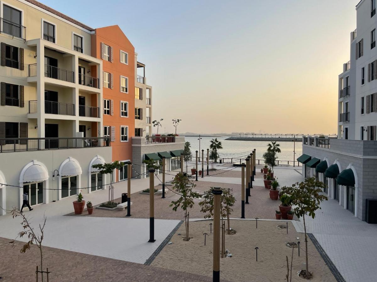 Ultimate Stay - 4 Beds - La Mer - Sunset Marina View Dubai Exterior foto